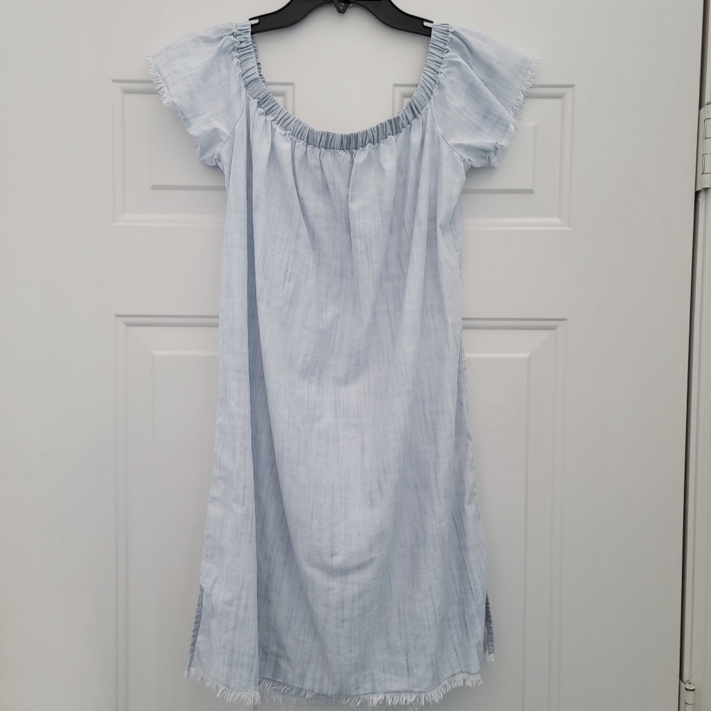 Women’s Cloth and Stone Blue Chambray Dress Size S Raw Edges Country Western